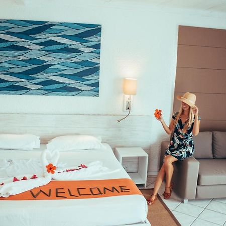 Astroea Beach Hotel (Adults Only) Blue Bay Exterior photo