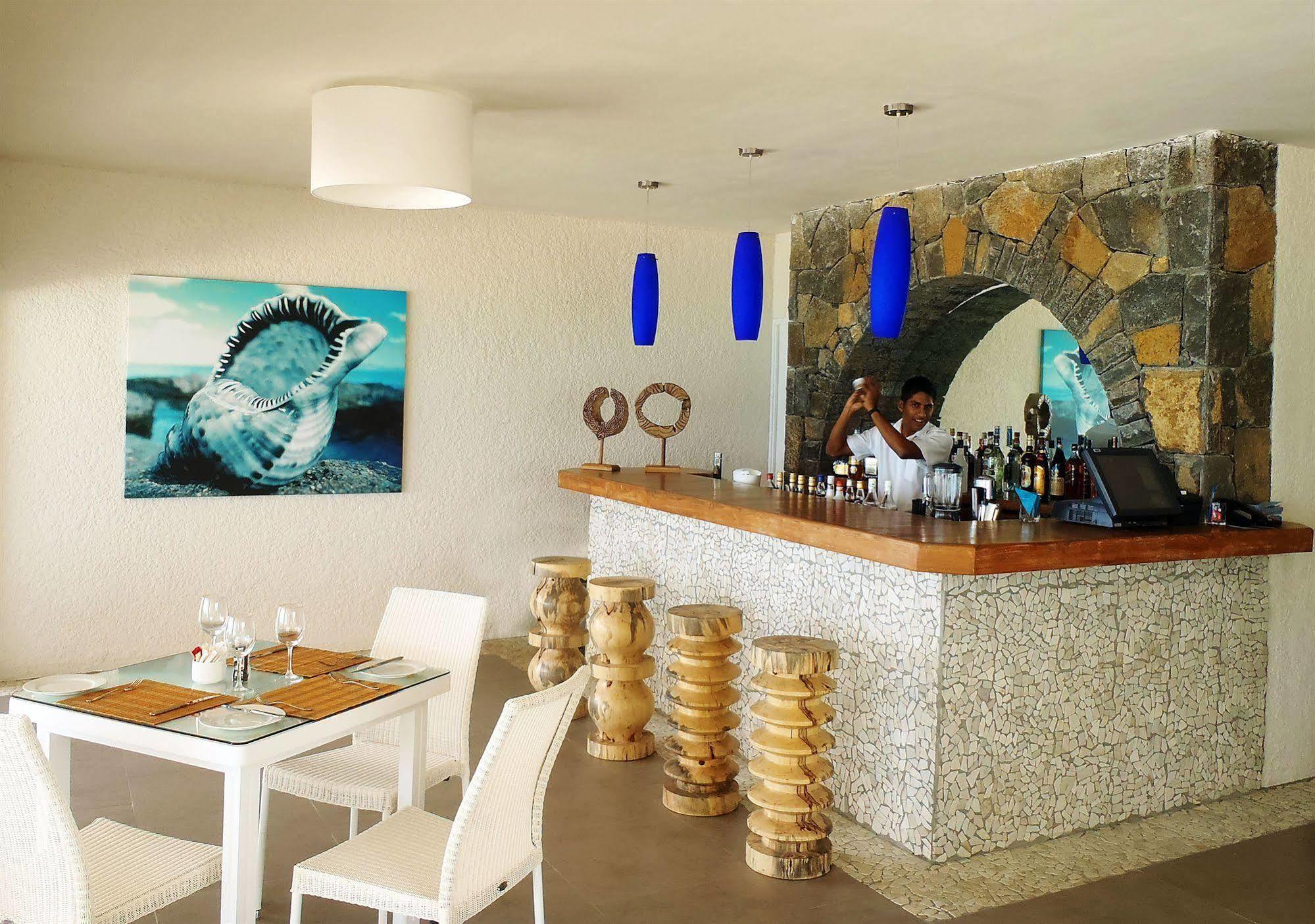 Astroea Beach Hotel (Adults Only) Blue Bay Exterior photo